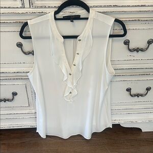 Chic White Ruffle Blouse